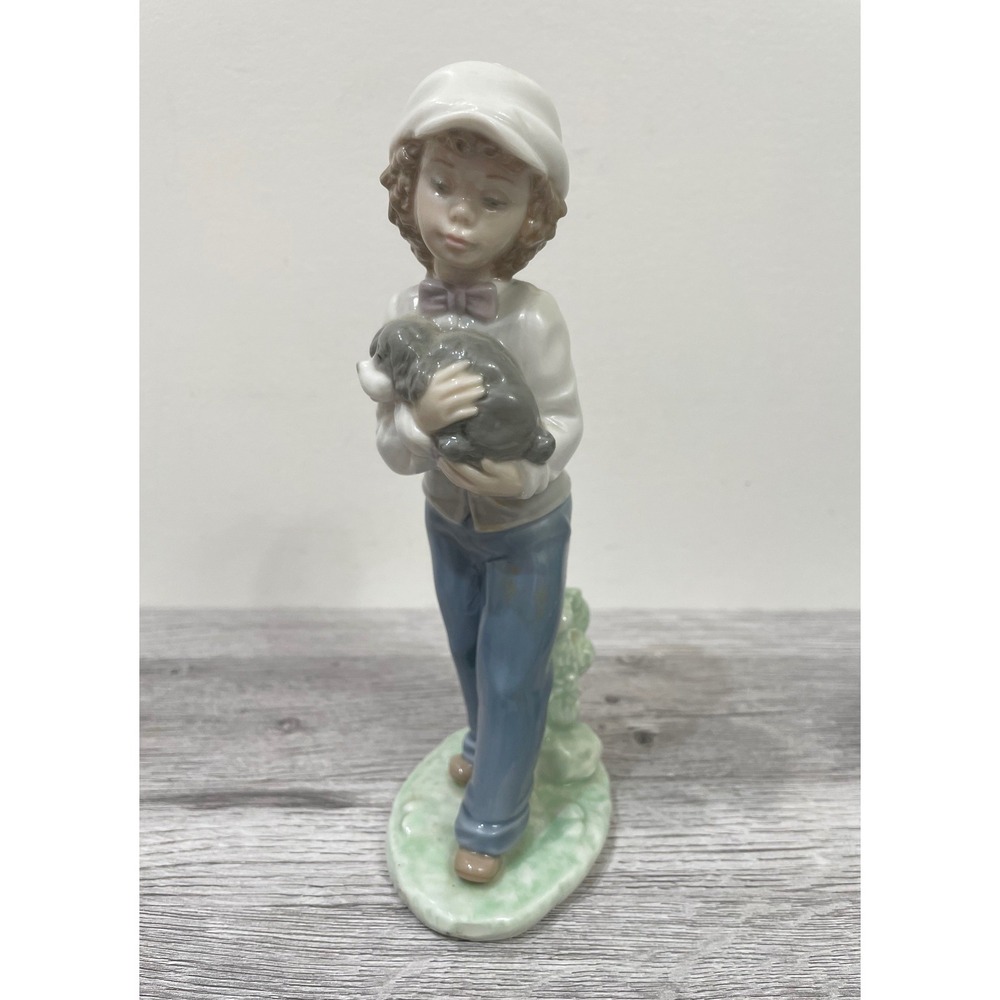 Nao by Lladro Best Buddies boy & Puppy Figurine Spain 1990 Glossy‎ #1135 retired